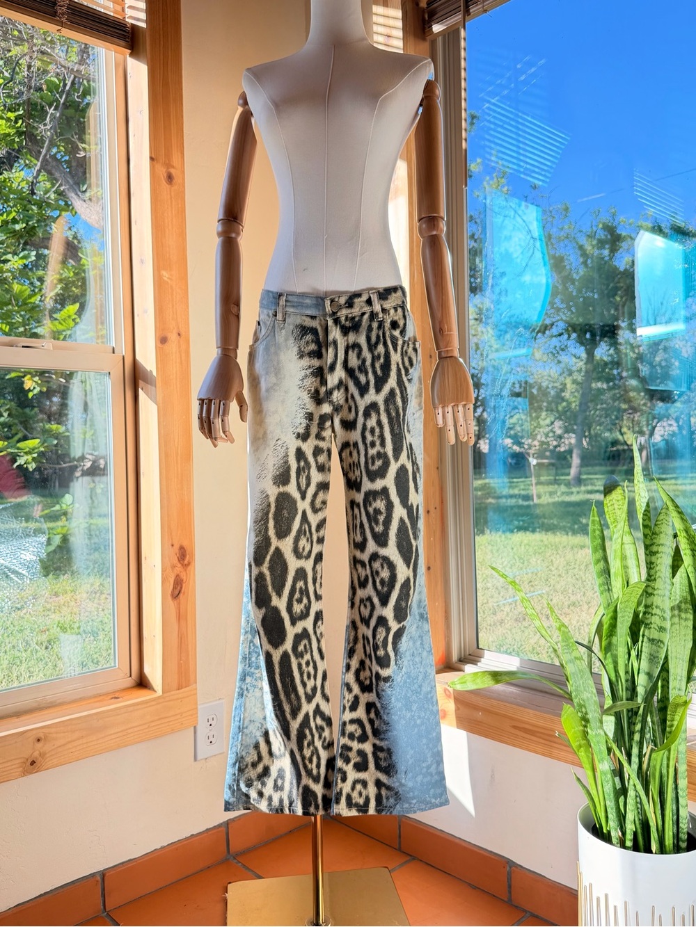 VINTAGE ROBERTO CAVALLI Leopard Print Light Wash Flare Jeans Archive 90s Size M
